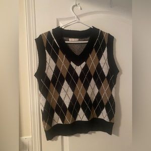 Argyle pattern sweater vest